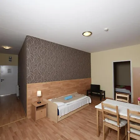 Matyas Aparthotel