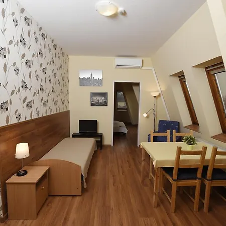 Matyas Aparthotel 3*